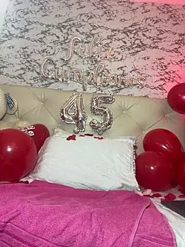 Lili  taylor online show from February 4, 2026, 11:00 pm