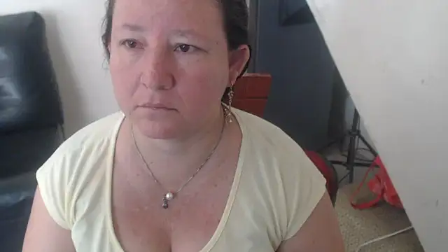 Snapshot of Yohis_Kiut25 chatting on October 7, 2025, 6:42 pm Yohis Kiut25 online show from October 7, 2025, 6:42 pm