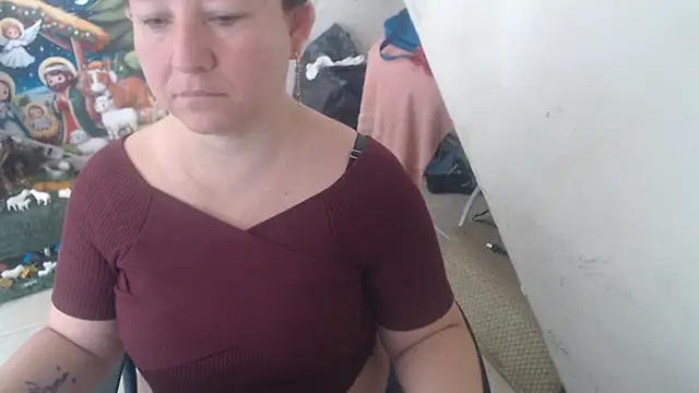 Snapshot of Yohis_Kiut25 chatting on November 17, 2025, 5:06 pm Yohis Kiut25 online show from November 17, 2025, 5:06 pm