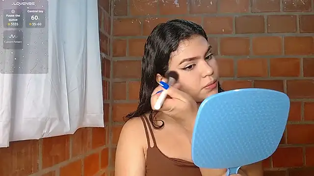 Snapshot of enid_greins chatting on November 12, 2025, 12:20 pm enid greins online show from November 12, 2025, 12:20 pm