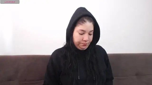 Snapshot of sharonnleon chatting on July 16, 2026, 1:30 pm sharonnleon online show from July 16, 2026, 1:30 pm