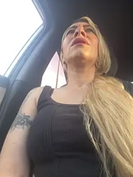 Snapshot of viktoria_davis_ chatting on July 17, 2026, 10:29 pm viktoria davis online show from July 17, 2026, 10:29 pm