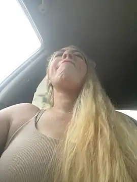 Snapshot of viktoria_davis_ chatting on July 4, 2026, 10:47 pm viktoria davis online show from July 4, 2026, 10:47 pm