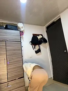 zoe storm online show from October 26, 2025, 11:38 pm