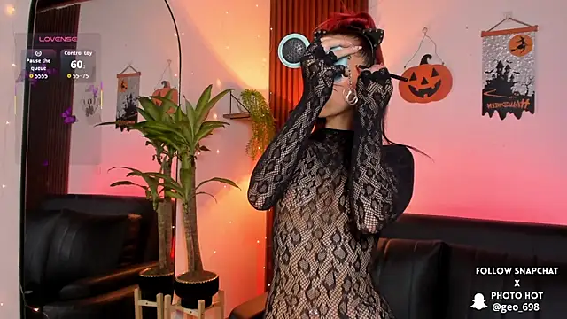 Snapshot of Georgina_caruso chatting on October 28, 2025, 3:40 am Georgina caruso online show from October 28, 2025, 3:40 am