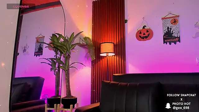 Snapshot of Georgina_caruso chatting on October 23, 2025, 5:06 am Georgina caruso online show from October 23, 2025, 5:06 am