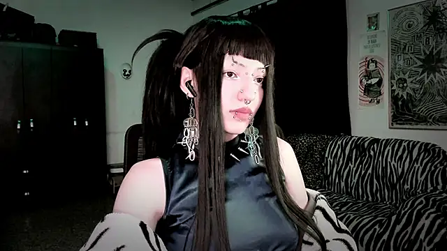 roxy toxic online show from March 6, 2026, 1:33 am