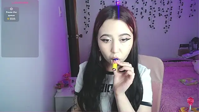 Snapshot of _codeline chatting on February 26, 2025, 2:19 am codeline online show from February 26, 2025, 2:19 am