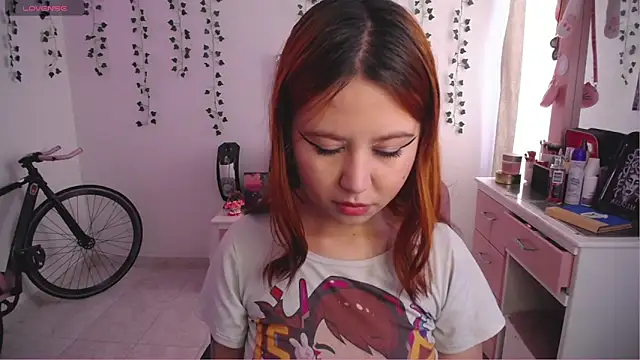 Snapshot of _codeline chatting on October 31, 2025, 6:48 pm codeline online show from October 31, 2025, 6:48 pm