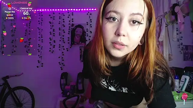 Snapshot of _codeline chatting on October 4, 2025, 5:31 am codeline online show from October 4, 2025, 5:31 am