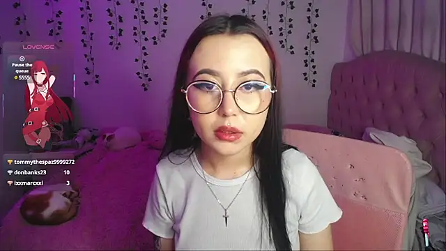 Snapshot of _codeline chatting on March 12, 2025, 6:18 am codeline online show from March 12, 2025, 6:18 am