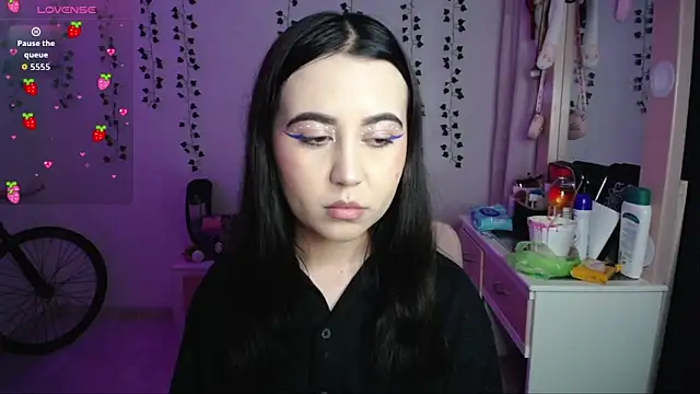 Snapshot of _codeline chatting on December 2, 2025, 2:56 am codeline online show from December 2, 2025, 2:56 am