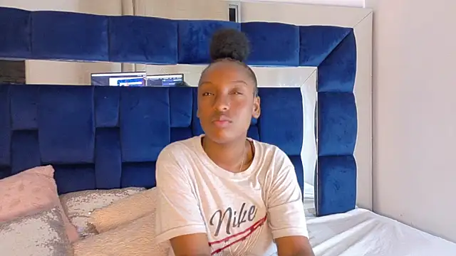 Snapshot of adry_moris chatting on March 20, 2025, 3:45 am adry moris online show from March 20, 2025, 3:45 am