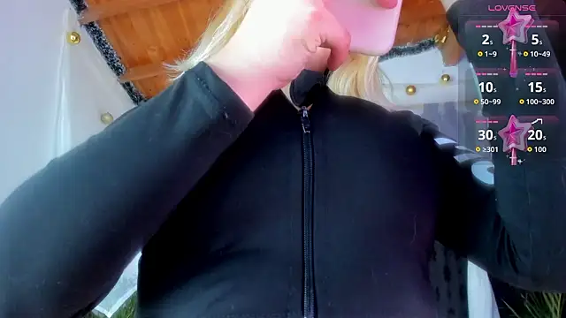 Snapshot of Freydis18 chatting on February 7, 2026, 3:36 am Freydis18 online show from February 7, 2026, 3:36 am