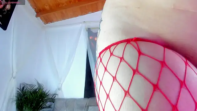 Freydis18 online show from October 23, 2025, 3:05 am