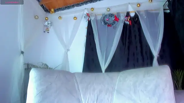 Snapshot of Freydis18 chatting on March 9, 2026, 4:38 am Freydis18 online show from March 9, 2026, 4:38 am