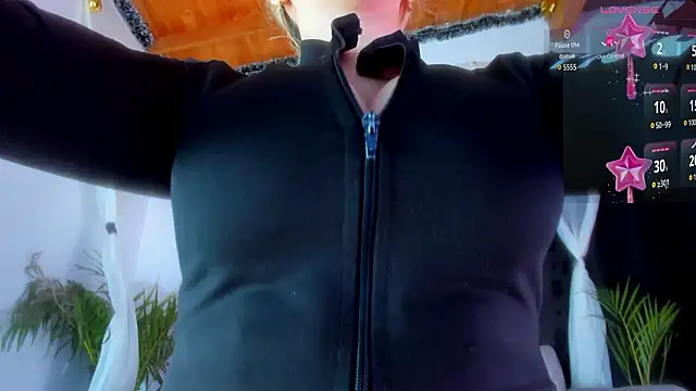 Snapshot of Freydis18 chatting on February 18, 2026, 5:27 am Freydis18 online show from February 18, 2026, 5:27 am