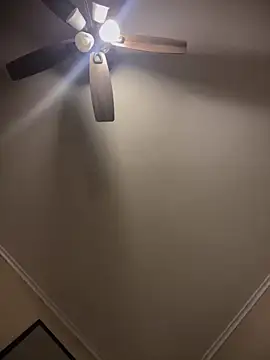 Snapshot of biggzee6 chatting on October 10, 2025, 5:30 am biggzee6 online show from October 10, 2025, 5:30 am