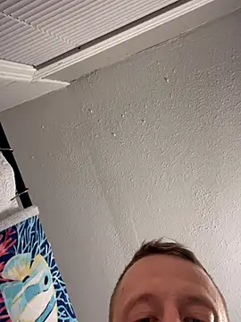 Snapshot of biggzee6 chatting on October 11, 2025, 5:08 am biggzee6 online show from October 11, 2025, 5:08 am