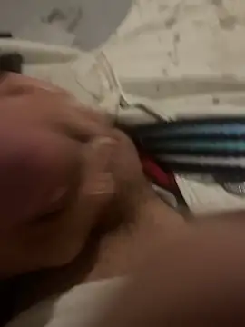 Snapshot of biggzee6 chatting on November 13, 2025, 4:27 am biggzee6 online show from November 13, 2025, 4:27 am