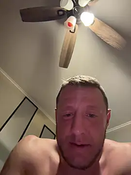 Snapshot of biggzee6 chatting on February 26, 2026, 6:35 am biggzee6 online show from February 26, 2026, 6:35 am