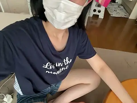 Snapshot of riri_riri_jp chatting on July 9, 2026, 2:34 am riri riri jp online show from July 9, 2026, 2:34 am