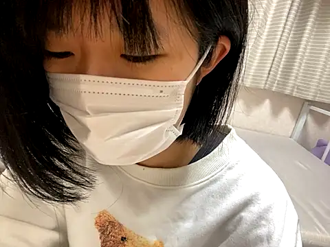 Snapshot of riri_riri_jp chatting on October 23, 2025, 9:41 am riri riri jp online show from October 23, 2025, 9:41 am