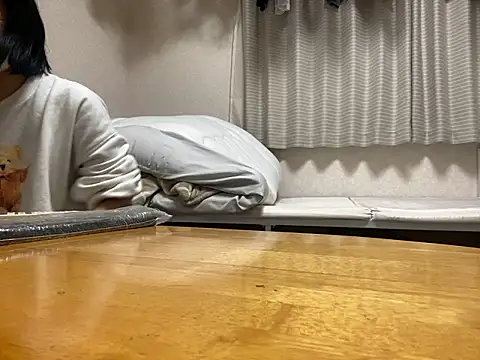 Snapshot of riri_riri_jp chatting on November 26, 2025, 10:59 am riri riri jp online show from November 26, 2025, 10:59 am