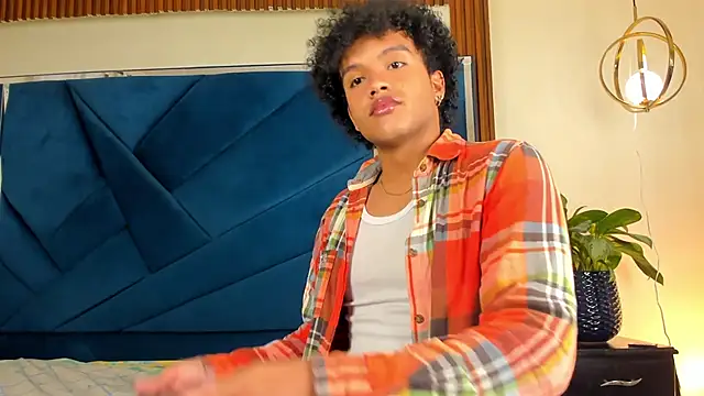 Snapshot of DanteAndKyle chatting on November 28, 2025, 10:54 pm DanteAndKyle online show from November 28, 2025, 10:54 pm