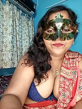 Snapshot of hevensex143 chatting on July 13, 2026, 7:35 pm hevensex143 online show from July 13, 2026, 7:35 pm
