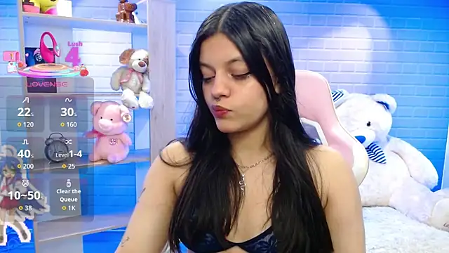 Snapshot of ashley_cute77 chatting on November 2, 2025, 10:09 am ashley cute77 online show from November 2, 2025, 10:09 am