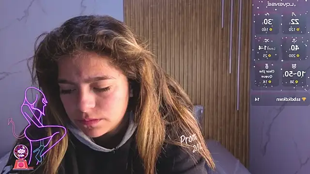 Snapshot of Kitten_Cam chatting on November 29, 2025, 1:00 pm Kitten Cam online show from November 29, 2025, 1:00 pm