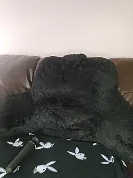 Snapshot of TattedMamaXOXO chatting on November 12, 2025, 8:12 pm TattedMamaXOXO online show from November 12, 2025, 8:12 pm