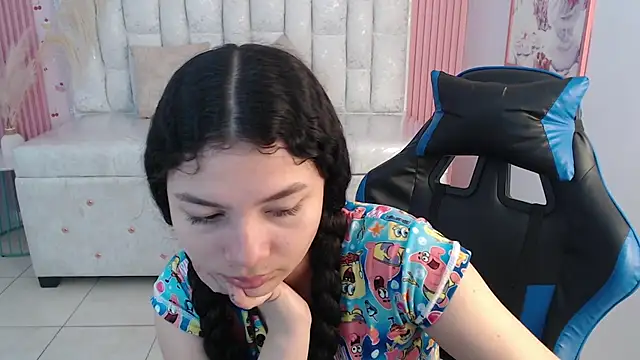 Snapshot of shalon_diaz_s chatting on November 7, 2025, 1:04 pm shalon diaz s online show from November 7, 2025, 1:04 pm