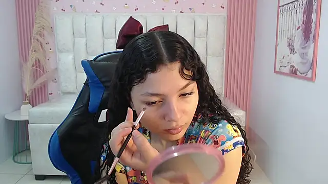 Snapshot of shalon_diaz_s chatting on October 7, 2025, 1:23 pm shalon diaz s online show from October 7, 2025, 1:23 pm