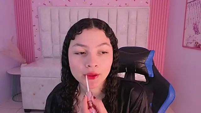 shalon diaz s online show from February 14, 2026, 1:11 pm