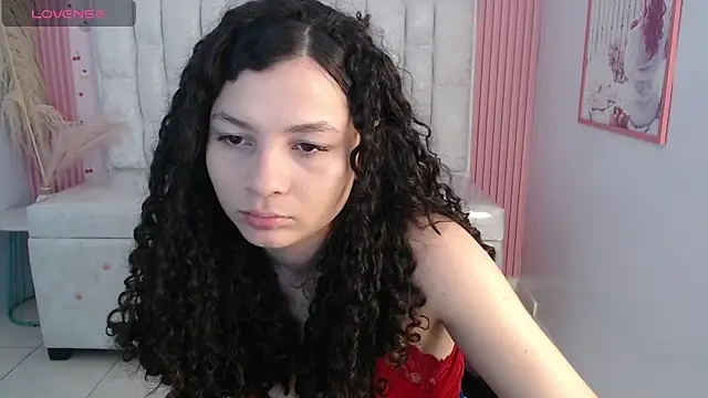 Snapshot of shalon_diaz_s chatting on November 17, 2025, 1:04 pm shalon diaz s online show from November 17, 2025, 1:04 pm