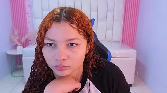 Snapshot of shalon_diaz_s chatting on June 8, 2026, 1:00 pm shalon diaz s online show from June 8, 2026, 1:00 pm