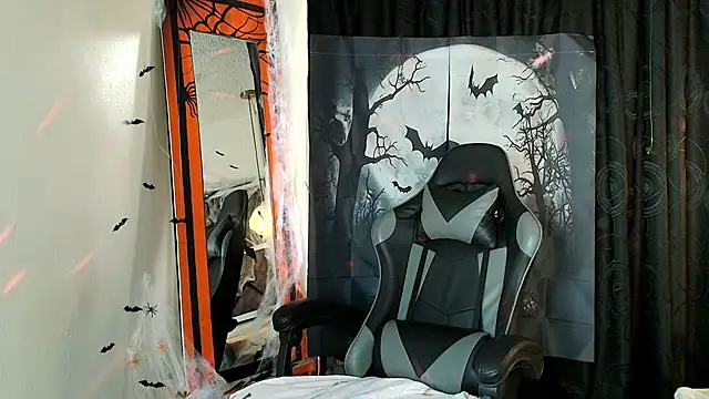 Snapshot of MysticMature chatting on October 30, 2025, 2:47 pm MysticMature online show from October 30, 2025, 2:47 pm