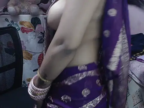 Snapshot of chocobbsimarn chatting on December 16, 2025, 5:55 am chocobbsimarn online show from December 16, 2025, 5:55 am