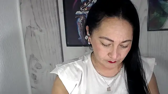 Snapshot of JULIANAWET69 chatting on November 21, 2025, 4:33 am JULIANAWET69 online show from November 21, 2025, 4:33 am