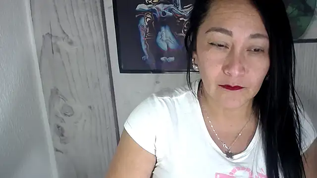 Snapshot of JULIANAWET69 chatting on November 25, 2025, 12:33 am JULIANAWET69 online show from November 25, 2025, 12:33 am