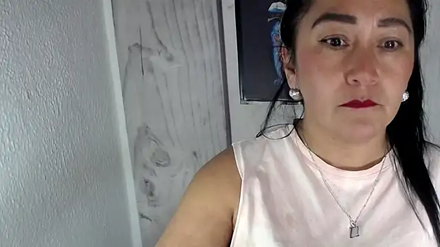 JULIANAWET69 online show from January 14, 2026, 2:26 am