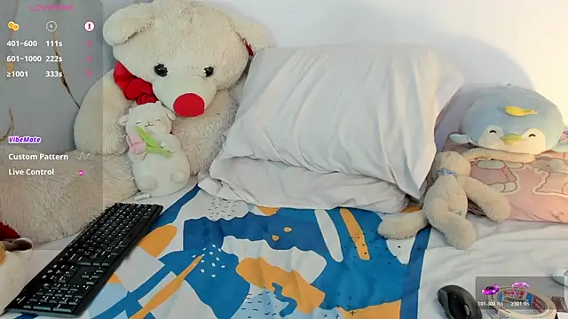 Snapshot of cute_dani01 chatting on November 10, 2025, 8:36 pm cute dani01 online show from November 10, 2025, 8:36 pm