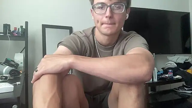 Snapshot of ryan_28747 chatting on June 14, 2026, 10:44 pm ryan 28747 online show from June 14, 2026, 10:44 pm