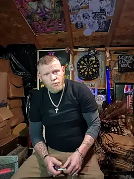 johnnybigcock83 online show from March 6, 2025, 10:04 pm