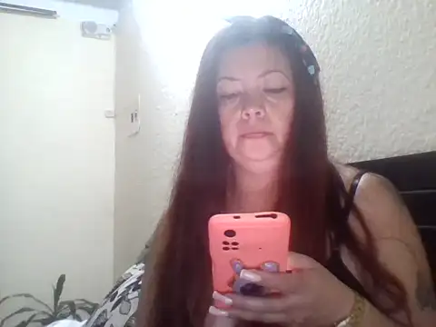queencarlota82 online show from March 16, 2025, 3:14 am