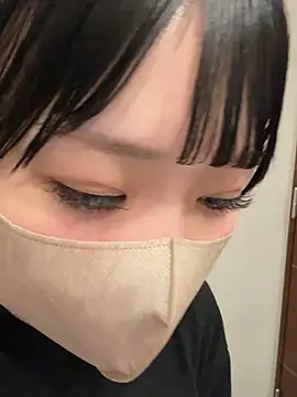 Snapshot of shina_mo_n_ch chatting on December 4, 2025, 3:49 am shina mo n ch online show from December 4, 2025, 3:49 am