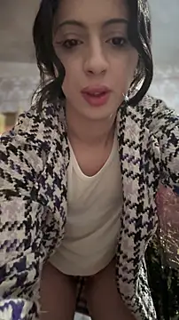 Snapshot of majdolin78 chatting on February 14, 2026, 11:32 am majdolin78 online show from February 14, 2026, 11:32 am