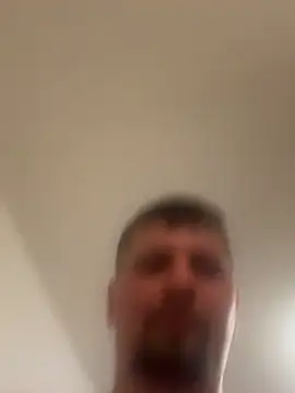 Snapshot of Jaro995 chatting on February 14, 2026, 9:04 pm Jaro995 online show from February 14, 2026, 9:04 pm